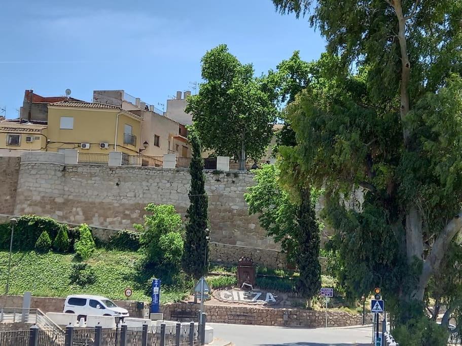 Apartamento Tranquilo Cerca De Zonas Verdes Cieza Esterno foto